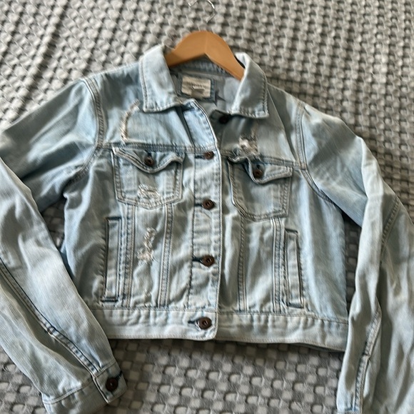 Forever 21 Light Blue Distressed Jean Jacket - Picture 4 of 9
